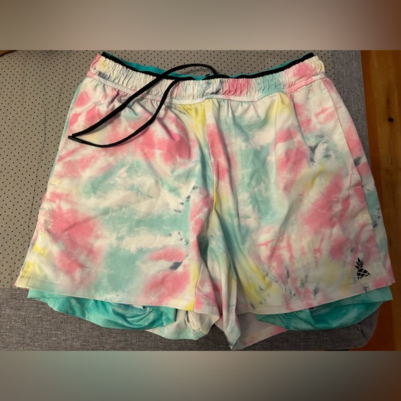 Men’s small chubbies 4 inch seam - Picture 1 of 4